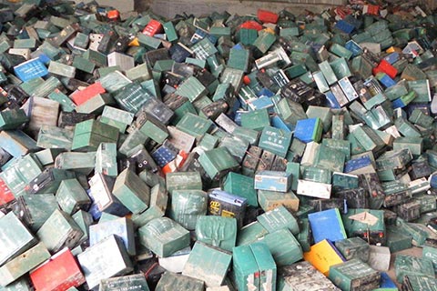 浦东新废旧电池回收平台|上门回收灯塔电源电池